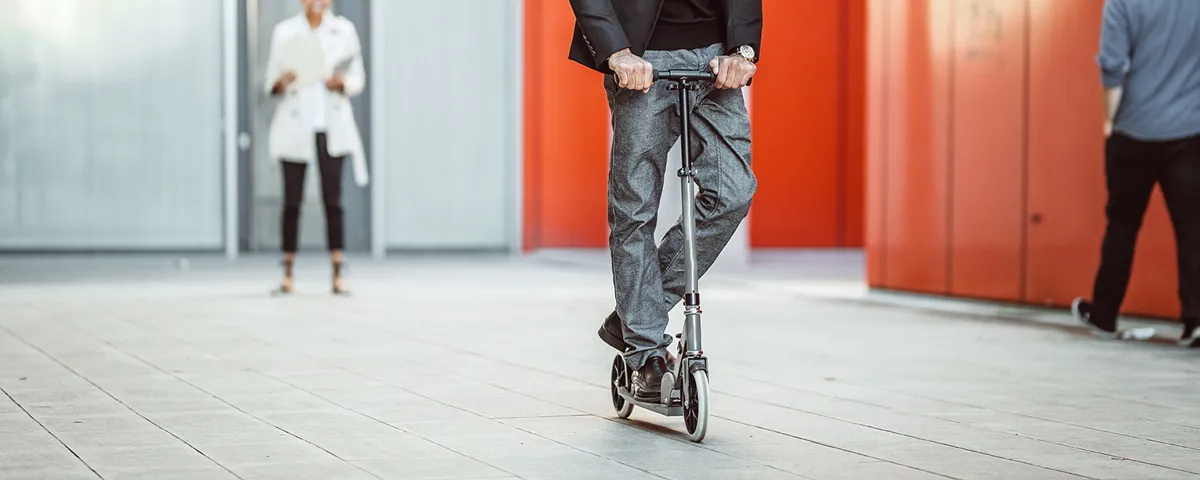 Trottinette, planche à roulettes et Cie